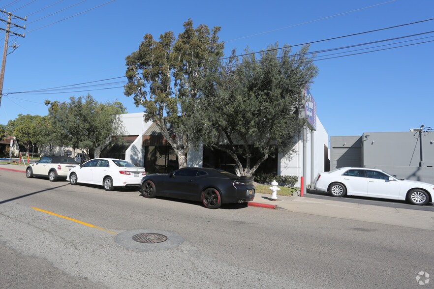 More Photos Of 760 W 16th St, Costa Mesa Warehouse For Lease