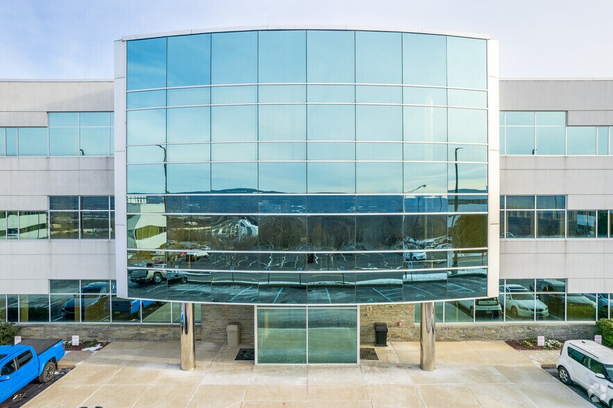 More Photos Of 50 Glenmaura National Blvd, Moosic Medical For Lease