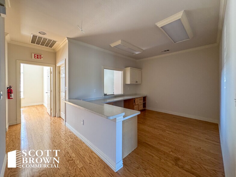 More Photos Of 860 Hebron Pky, Lewisville Medical For Lease