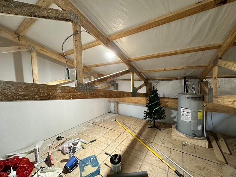 More Photos Of 1013 E New Boston Rd, Nash Warehouse For Sale