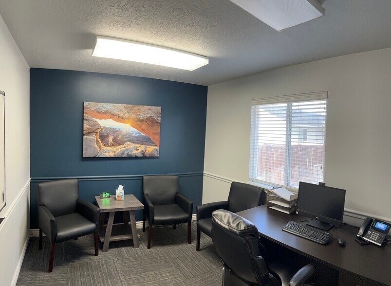 More Photos Of 887-891 W Center St, Orem Medical For Sale