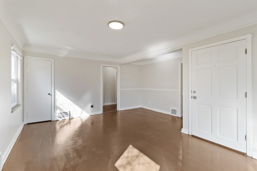More Photos Of 17809 Harvard Ave, Cleveland Multifamily For Sale