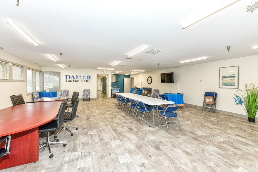 More Photos Of 1640 N Ritter Ave, Indianapolis Medical For Lease