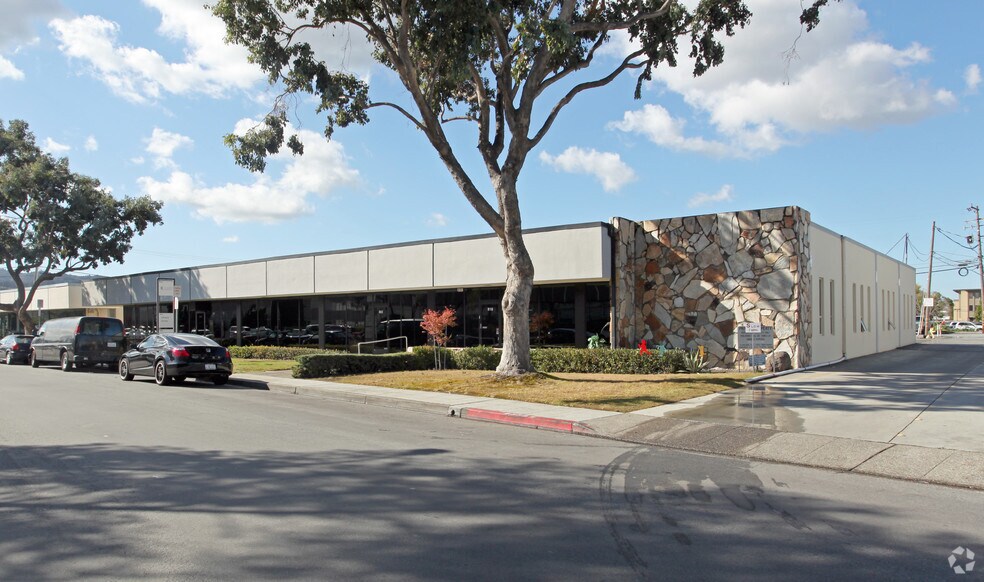 More Photos Of , Burlingame Flex For Sale