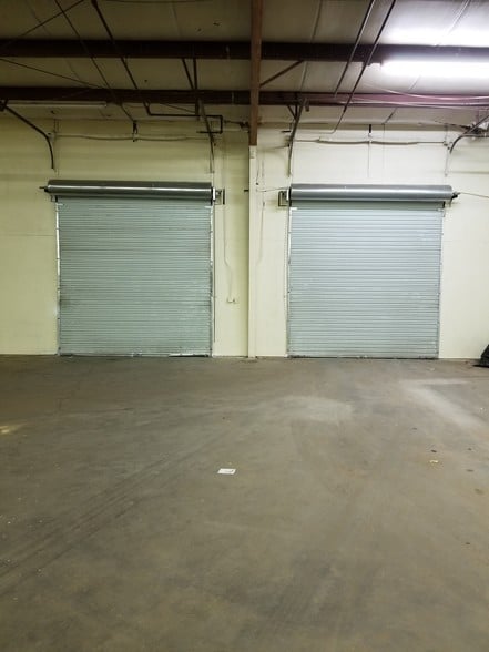 More Photos Of 4528 Stonegate Industrial Blvd, Stone Mountain Distribution For Lease