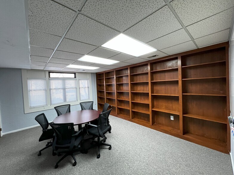 More Photos Of 4920 Reed Rd, Columbus Loft Creative Space For Lease