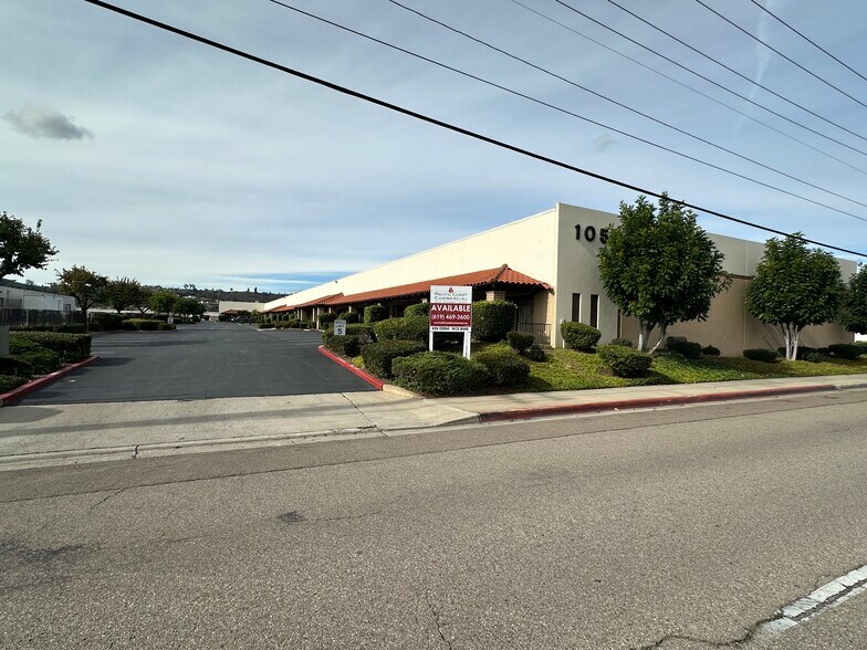 More Photos Of 1050 Pioneer Way, El Cajon Warehouse For Lease