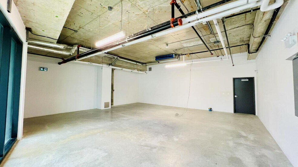 More Photos Of 8210 Ross St, Vancouver Warehouse For Lease