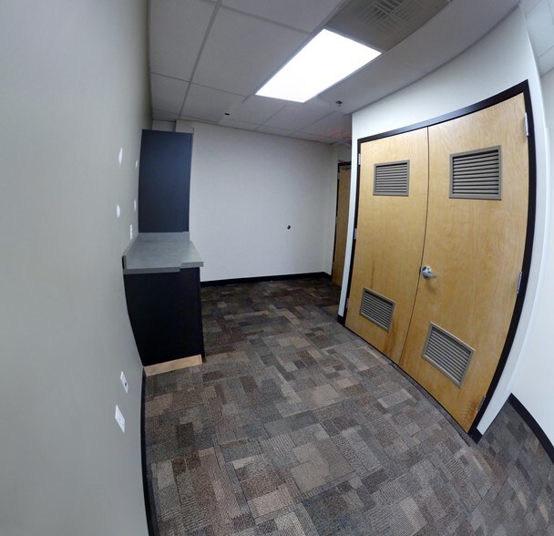 More Photos Of 8198 Terminal Rd, Lorton Unknown For Lease