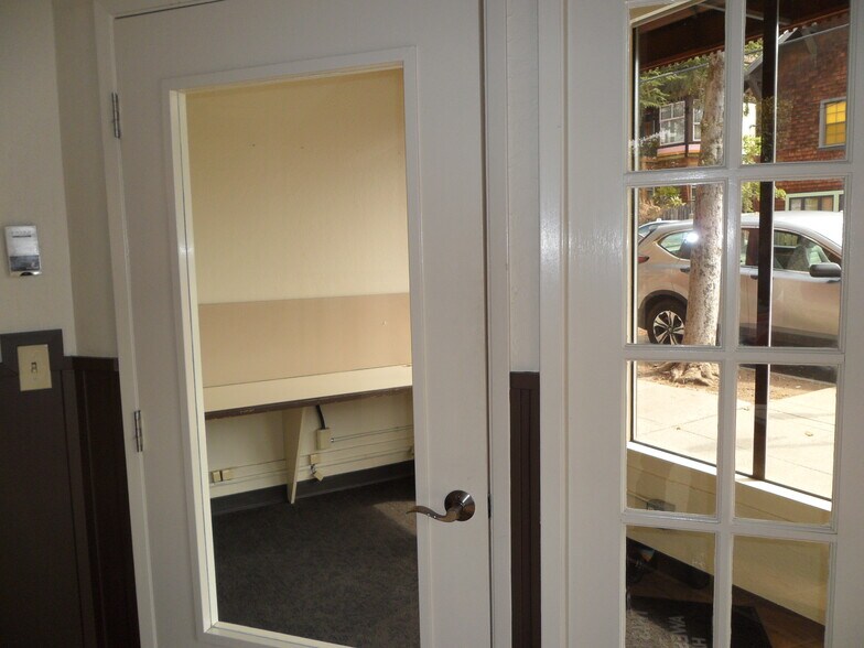 More Photos Of 1442 Walnut St, Berkeley Office For Lease
