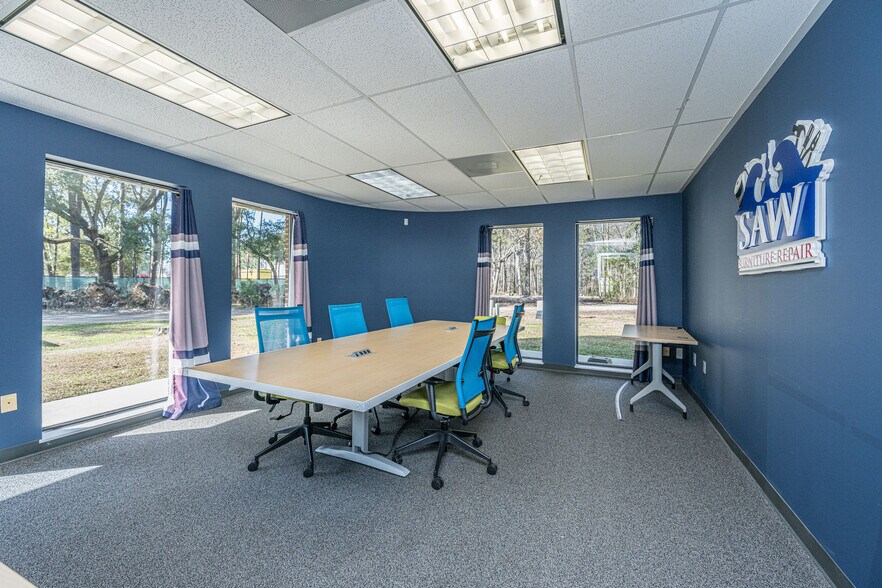 More Photos Of 105 Lamplight Cir, Summerville Flex For Sale