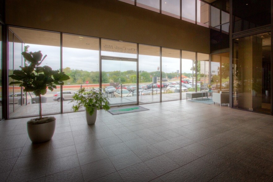 More Photos Of 1100 NW Loop 410, San Antonio Loft Creative Space For Lease