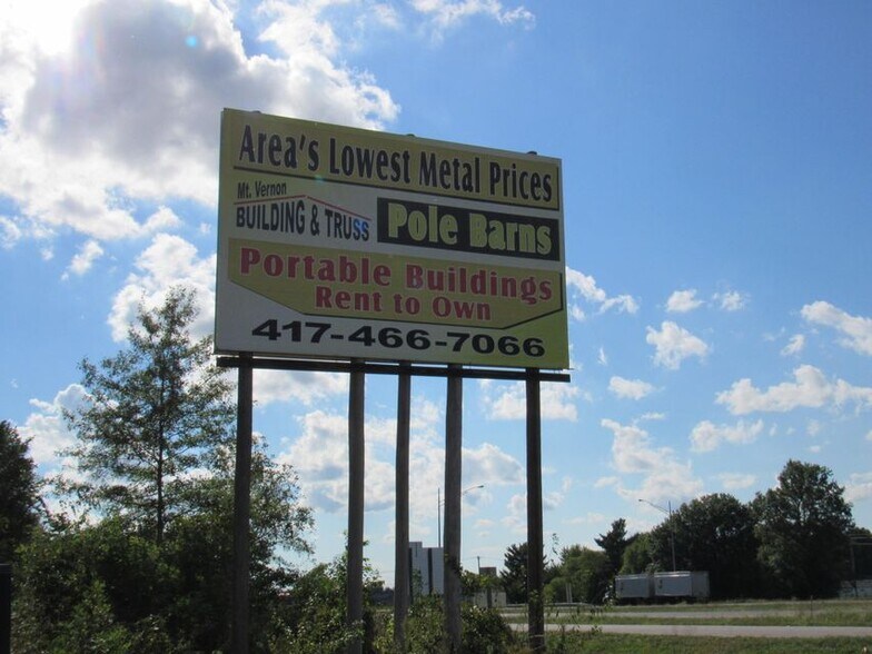 More Photos Of 975 E Daniel Dr, Mount Vernon Manufacturing For Sale