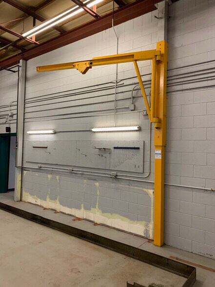 More Photos Of 4713 48th St, Sturgeon County Manufacturing For Sale