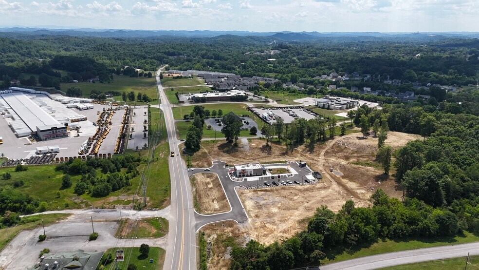 More Photos Of 7101 Strawberry Plains Pike, Knoxville Land For Lease