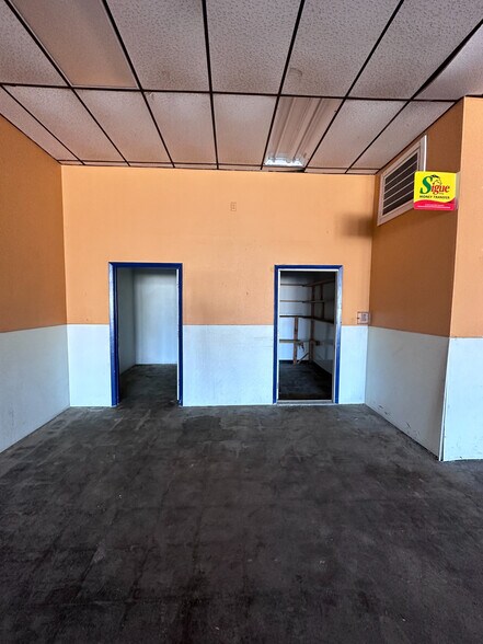 More Photos Of 2150 E Pioneer Pky, Arlington Unknown For Lease