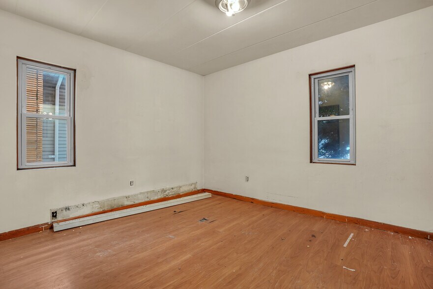 More Photos Of 6922 Columbia ave, Hammond Multifamily For Sale