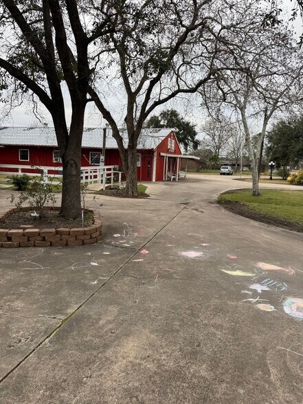 More Photos Of 15911 Fir Rd, Santa Fe Daycare Center For Sale