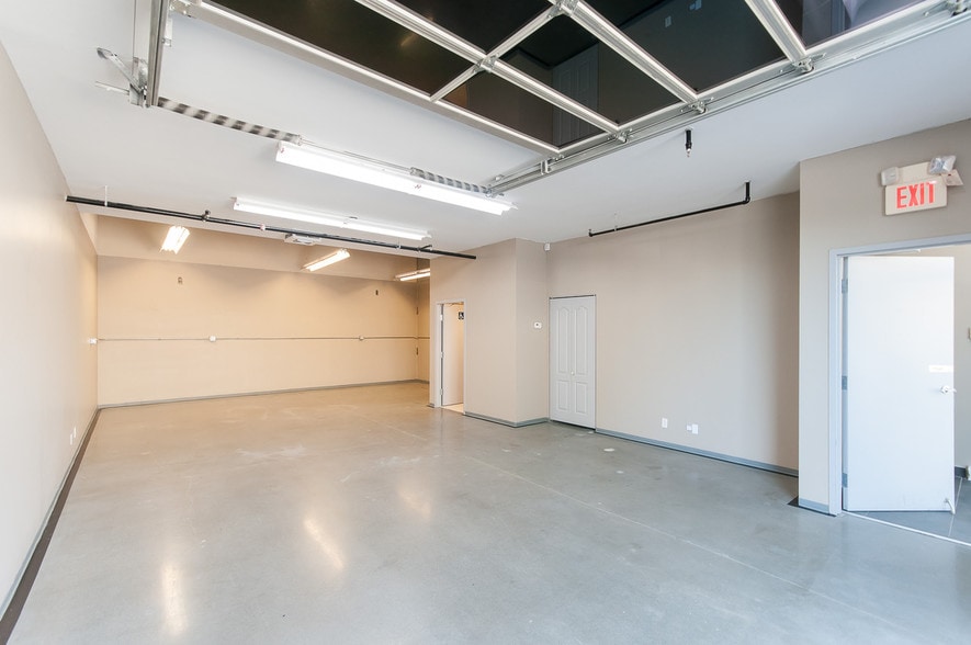 More Photos Of 12520 Horseshoe Way, Richmond Warehouse For Lease