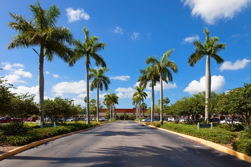 Primary Photo Of 5505-5805 Manatee Ave, Bradenton Unknown For Lease