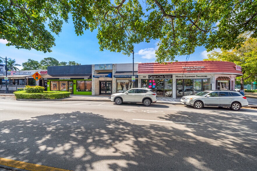 More Photos Of 2292 SW 22nd St, Miami Freestanding For Sale