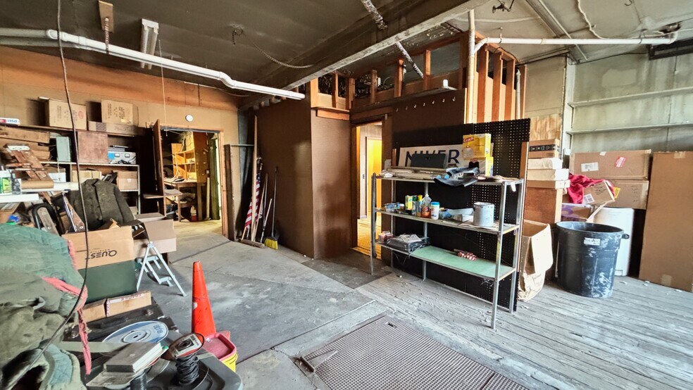 More Photos Of 801 Columbia St, Hudson Storefront Retail Residential For Sale