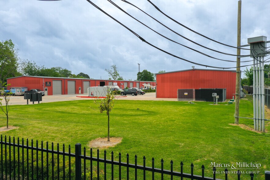More Photos Of 5801 Breen Dr, Houston Warehouse For Sale