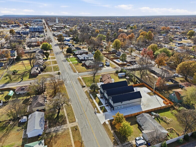 More Photos Of 816 N Main St, Broken Arrow Apartments For Sale