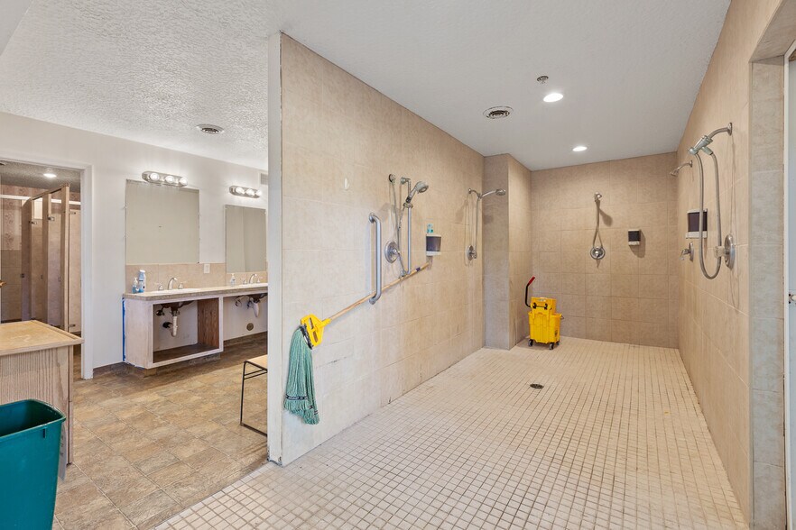 More Photos Of 30400 S Sunray Trl, Worley Lodge Meeting Hall For Sale