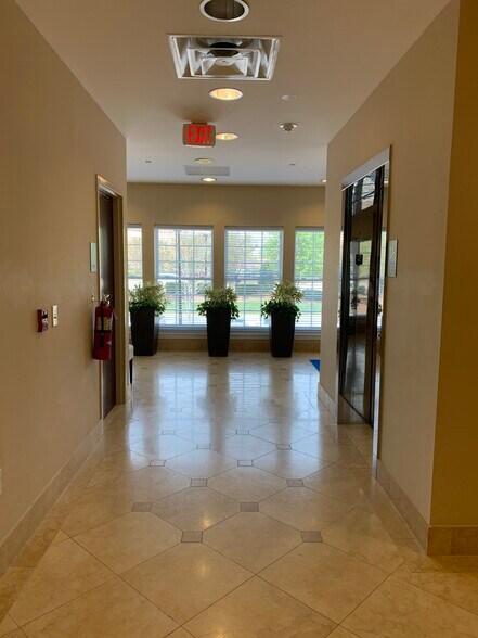More Photos Of 8470 Falls Of Neuse Rd, Raleigh Medical For Lease