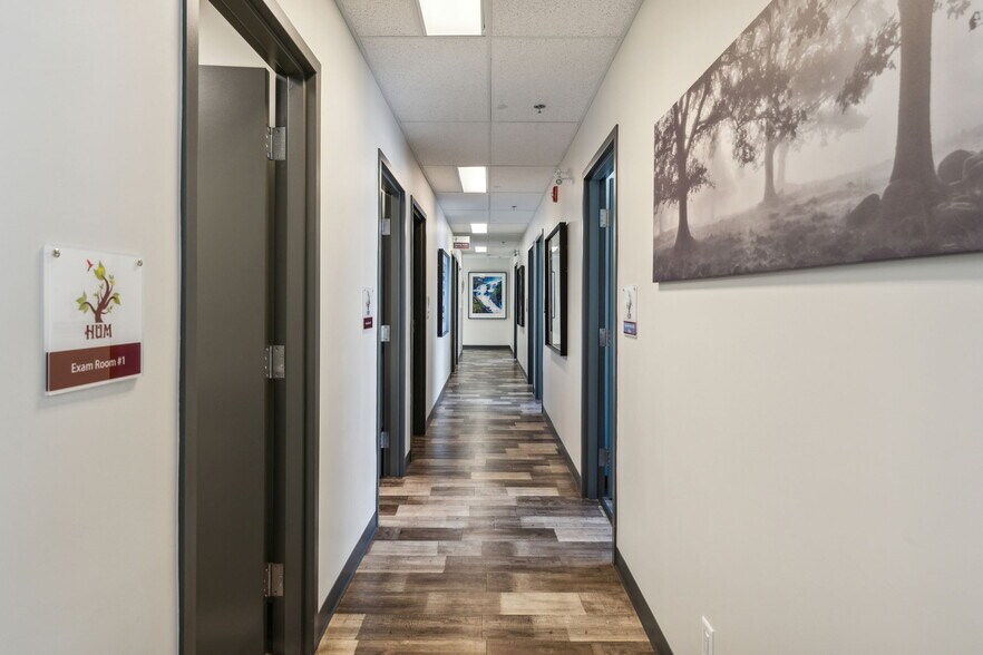 More Photos Of 7005 Fairmount Dr SE, Calgary Medical For Sale