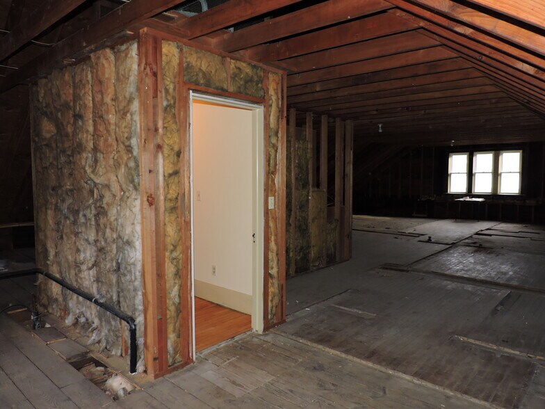 More Photos Of 280 Main St, Manchester Office For Sale