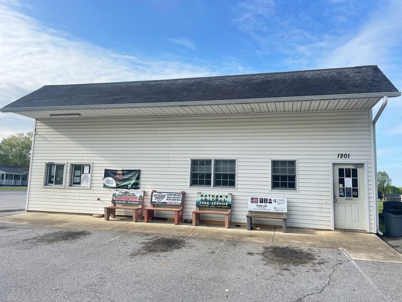 More Photos Of 1201 W Main St, Yadkinville Restaurant For Sale