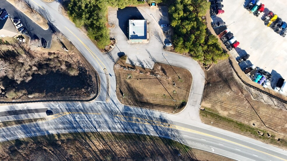 More Photos Of 2235 Jesse Jewell Pky NE, Gainesville Fast Food For Lease