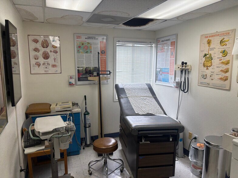More Photos Of 4760 S Figueroa St, Los Angeles Healthcare For Sale