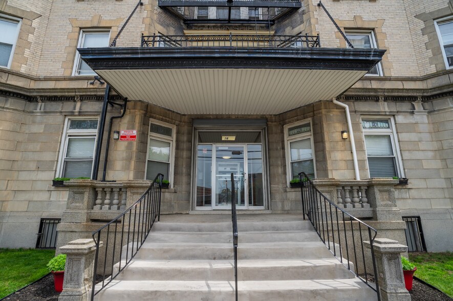 More Photos Of 16 Newhall St, Lynn Apartments For Sale