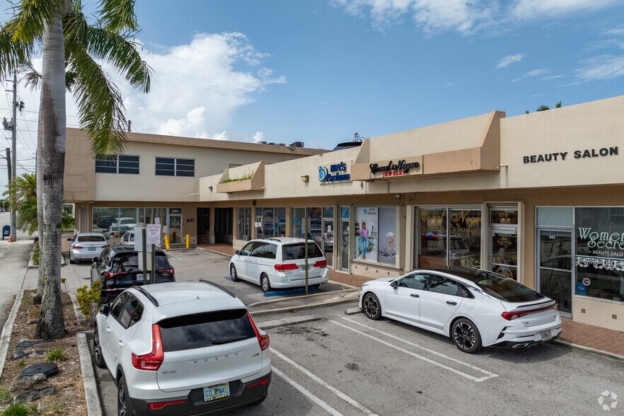More Photos Of 601-625 SW 57th Ave, Miami Storefront Retail Office For Lease