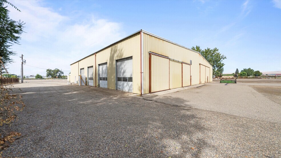 More Photos Of 1722 Morgan Rd, Sunnyside Warehouse For Sale