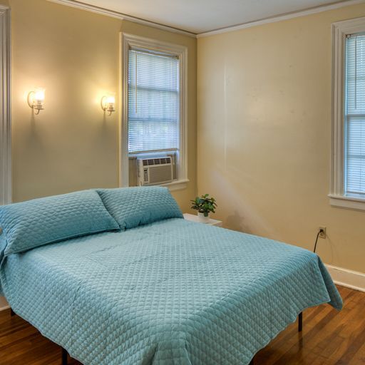 More Photos Of 221 E 56th St, Savannah Apartments For Sale