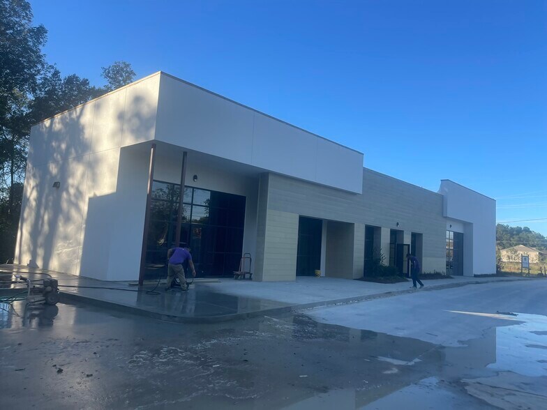 More Photos Of 7702 Magnolia Beach Rd, Denham Springs Office For Lease