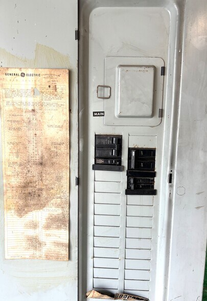 More Photos Of 714 River Ave, Emlenton Warehouse For Sale