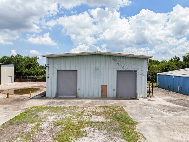 More Photos Of 1241 Peters Rd, Harvey Warehouse For Lease