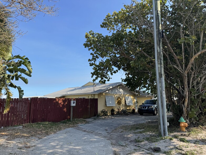 More Photos Of 6557 US Highway 1, Rockledge Flex For Sale