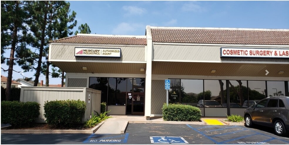 More Photos Of Bloomfield @ Bloomfield & South St., Cerritos Unknown For Lease