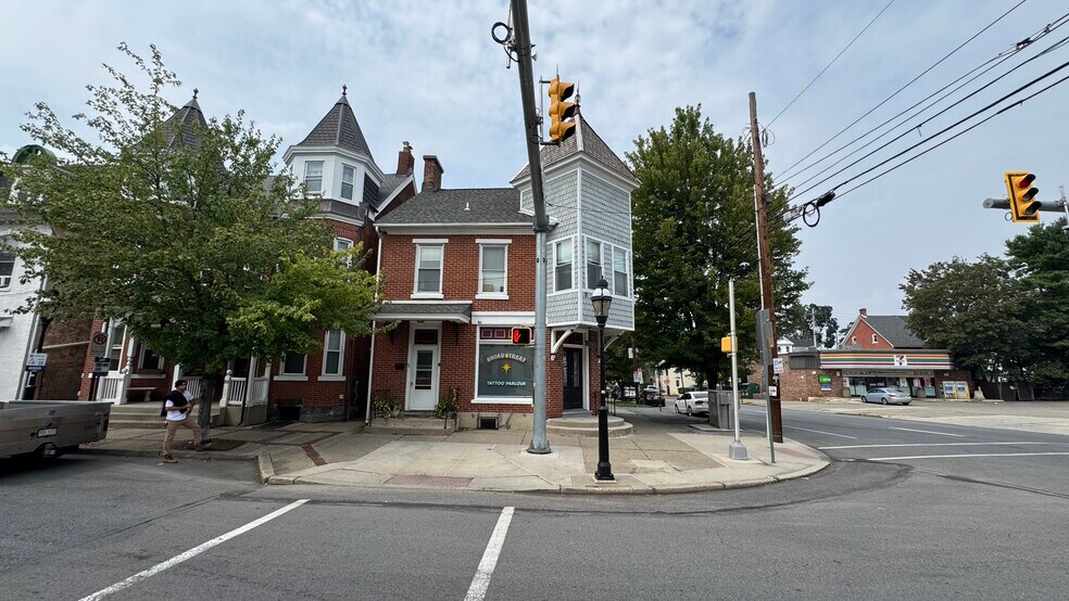 More Photos Of 95-97 E Broad St, Bethlehem Storefront Retail Residential For Lease