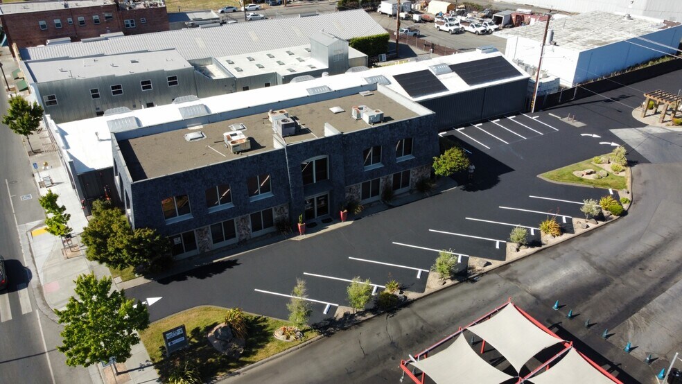 More Photos Of 422 Petaluma Blvd N, Petaluma Medical For Sale