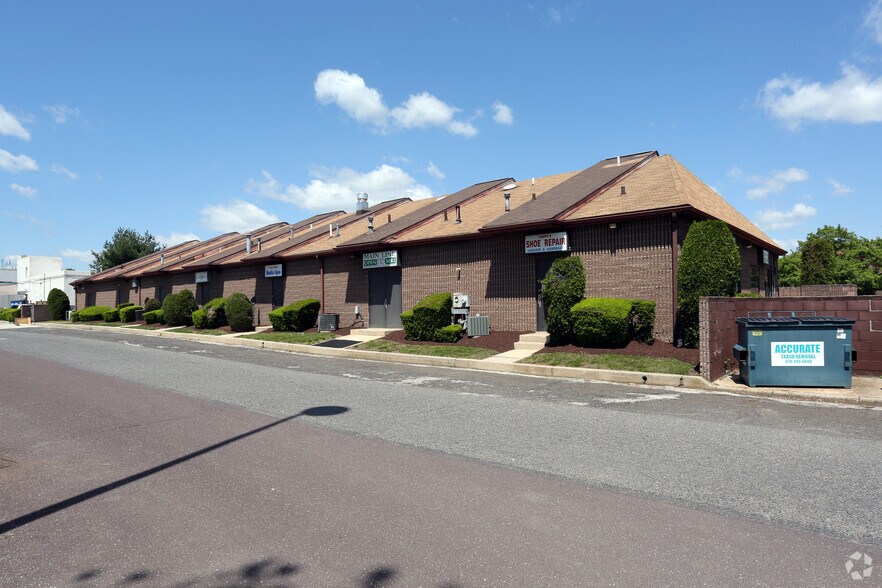 More Photos Of 580-590 Reed Rd, Broomall Office For Lease