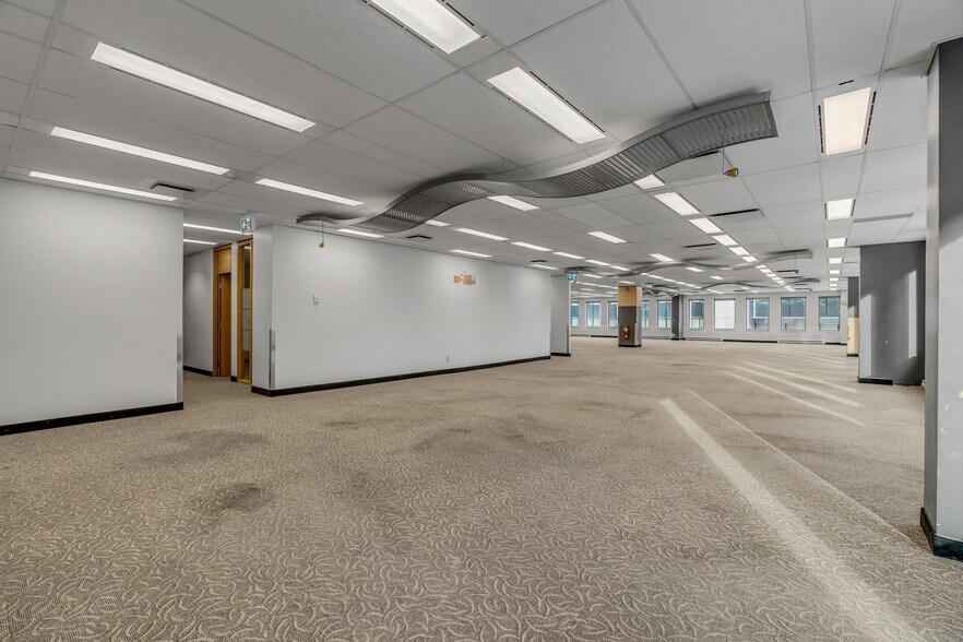 More Photos Of 1150 Rue De Claire-Fontaine, Québec Office For Lease