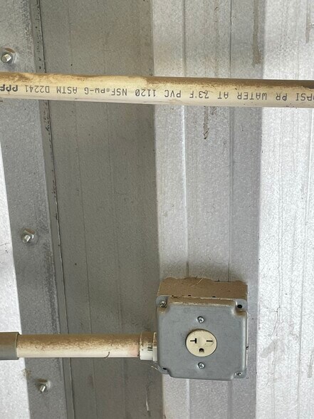 More Photos Of 4907 S Main St, Roswell Auto Dealership For Sale