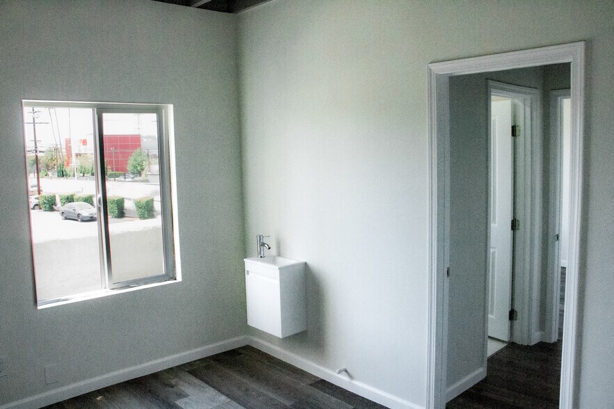 More Photos Of 1141 N Mission Rd, Los Angeles Apartments For Sale